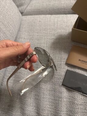 Burberry Beige & Silver Aviator Sunglasses with Branded Box